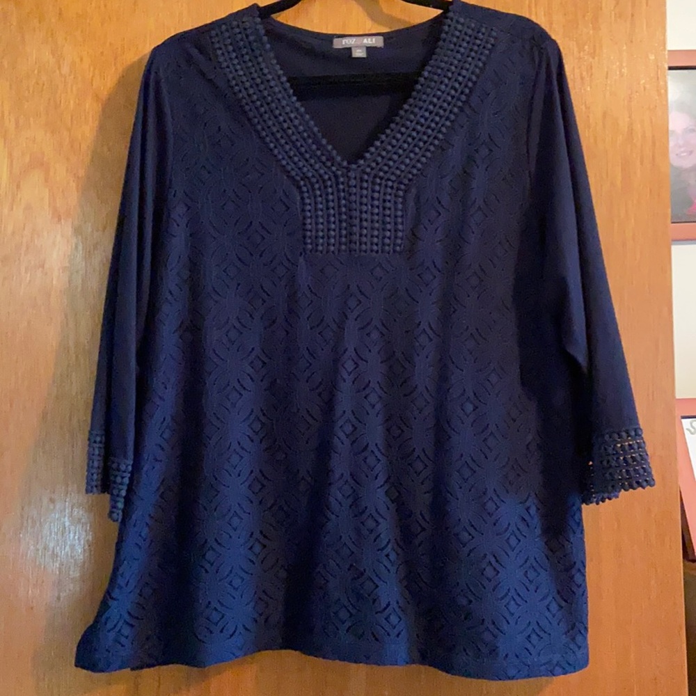 Roz & Ali navy 3/4 sleeve tunic